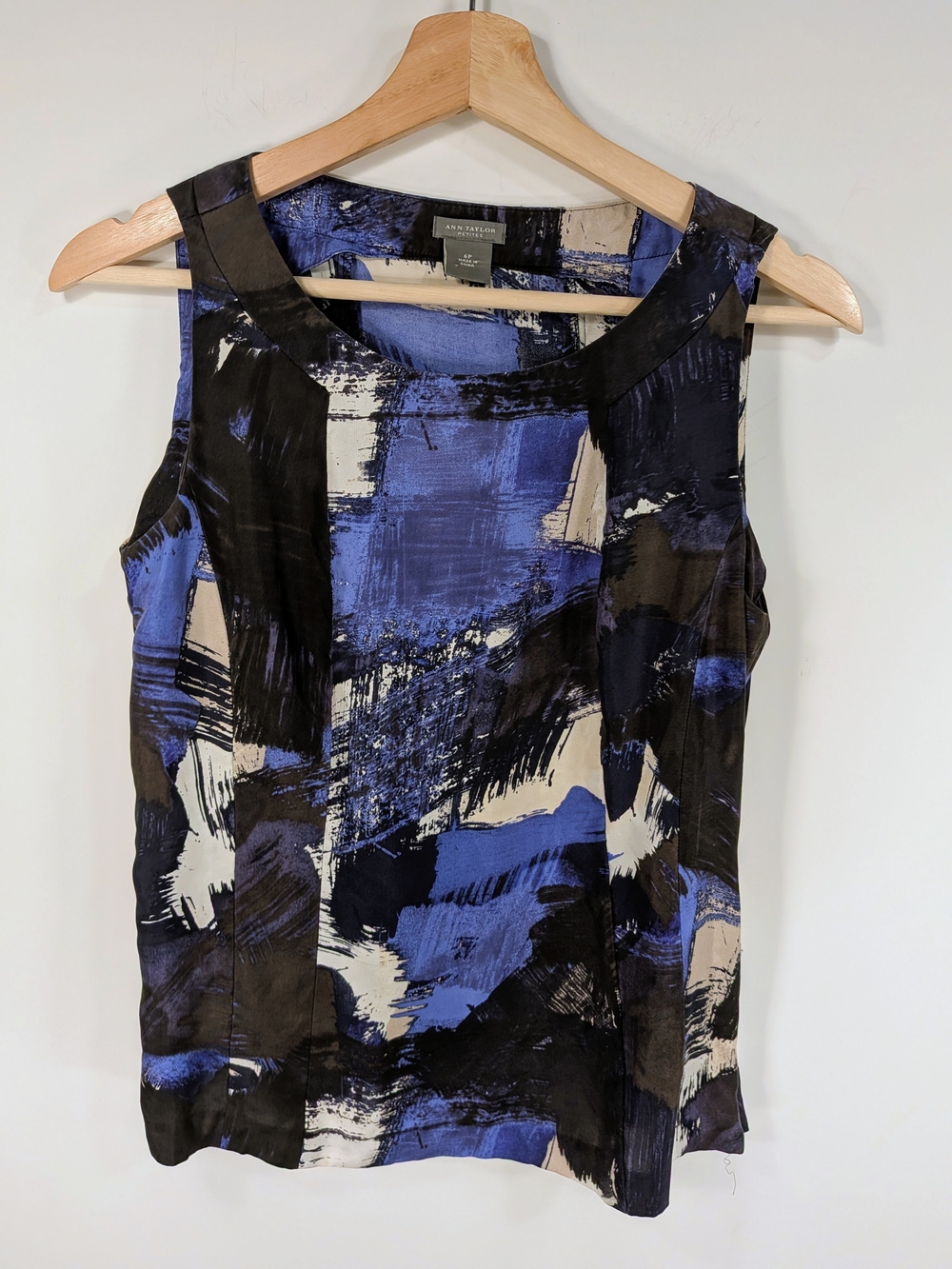 Ann Taylor Petites Abstract Print Sleeveless Blouse – Size 6P
